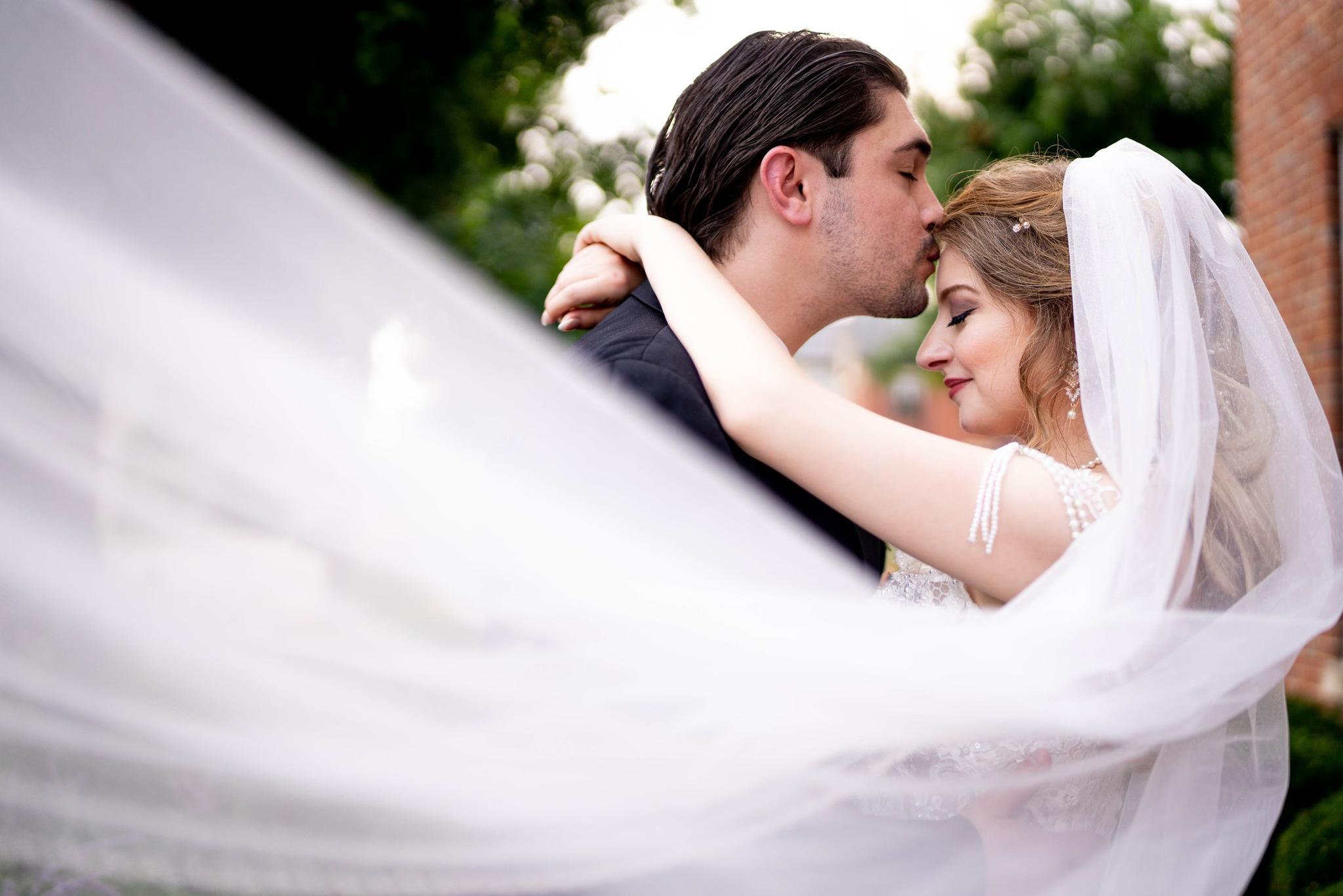 Brigette + Josh | Charleston, West Virginia Wedding